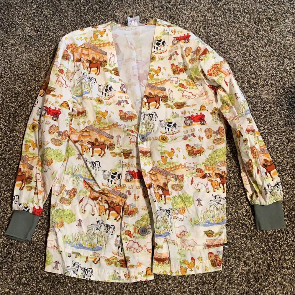 Women’s long leave button up scrub top